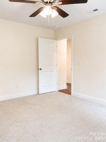 Spacious, unfurnished interior of a new home in , Salisbury (Image 18).