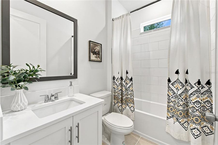 Furnished interior view inside a new home in , Tampa (Image 50).