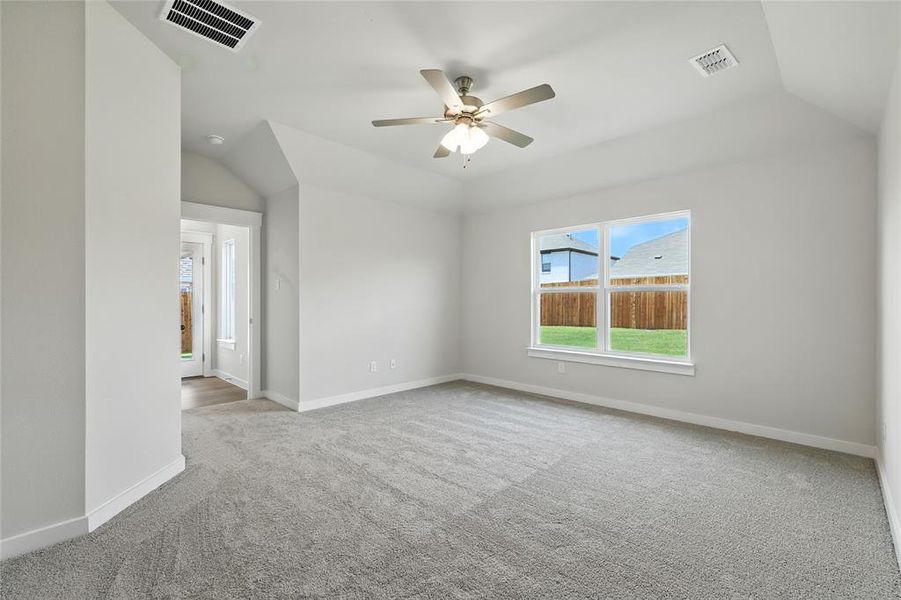 Spacious, unfurnished interior of a new home in Simpson Crossing, Princeton (Image 28). Spacious, unfurnished interior of a new home in Simpson Crossing, Princeton (Image 28).