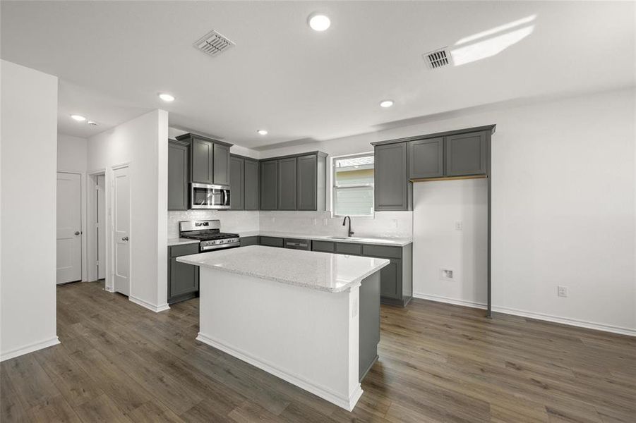 8144 Korat Vista Kitchen2