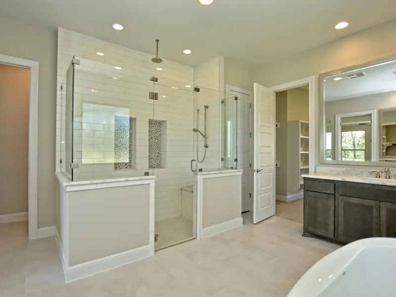 Representative furnished interior of a home built from the Santa Barbara II by Giddens Homes in Scofield Farms Estates, Georgetown (Image 10).