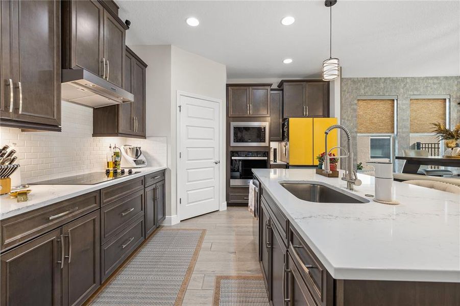 Furnished interior view inside a new home in , Winter Garden (Image 5).
