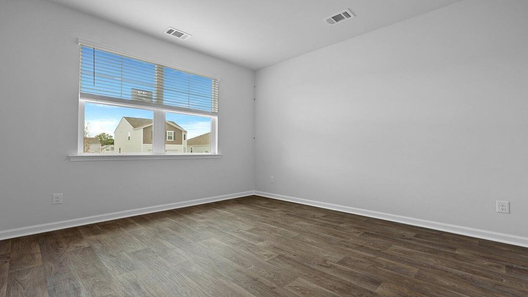 Spacious, unfurnished interior of a new home in Lakeview at Kitfield, Moncks Corner (Image 37).