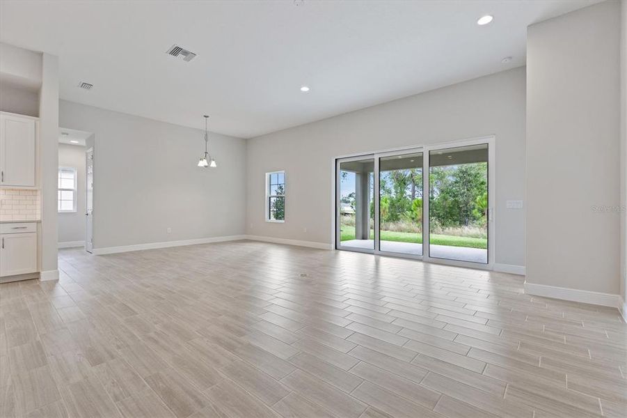 Spacious, unfurnished interior of a new home in Caldera, Spring Hill (Image 20).