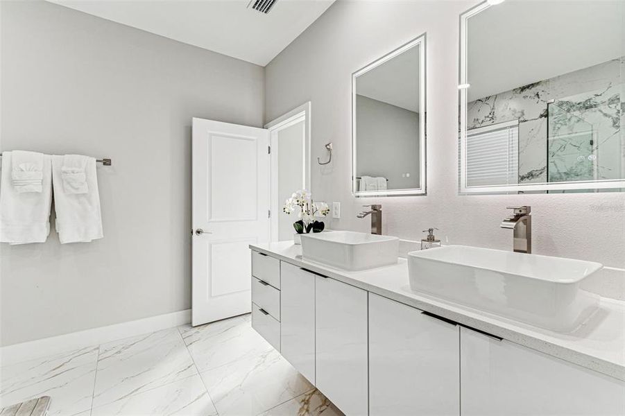 Furnished interior view inside a new home in , Tampa (Image 65).