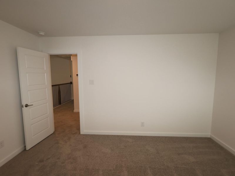 Spacious, unfurnished interior of a new home in Summerview, Fulshear (Image 38). Spacious, unfurnished interior of a new home in Summerview, Fulshear (Image 38).