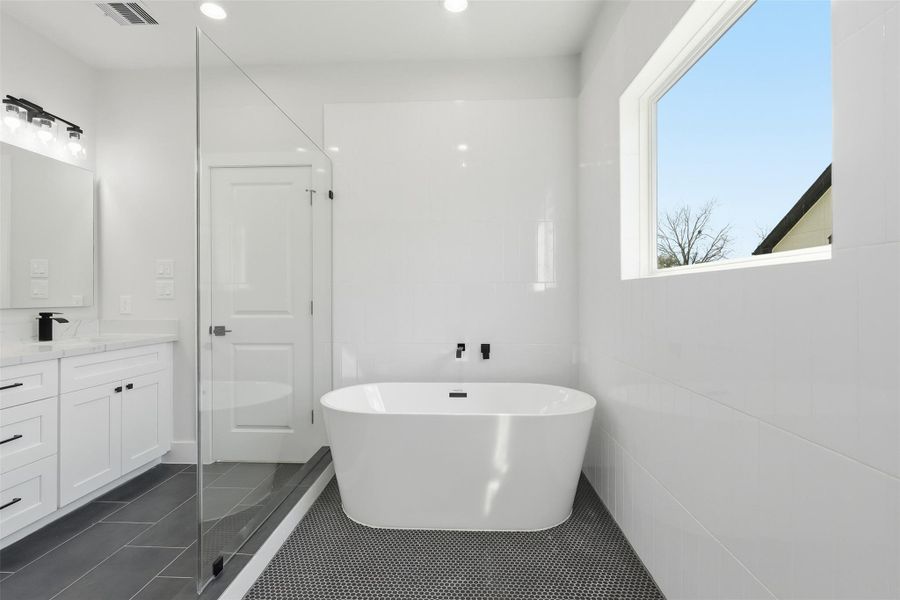 Furnished interior view inside a new home in , Houston (Image 7).