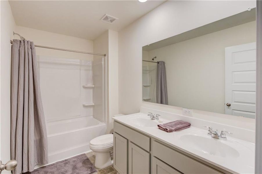Furnished interior view inside a new home in Twin Lakes, Hoschton (Image 16).