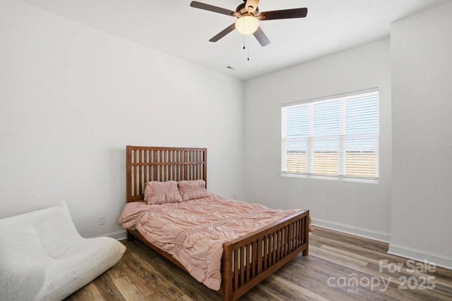 Sec BR#4 - with Full Bath