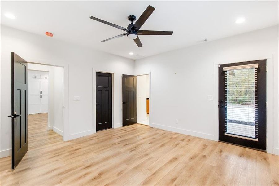 Spacious, unfurnished interior of a new home in , Bremen (Image 35). Spacious, unfurnished interior of a new home in , Bremen (Image 35).