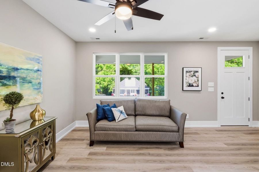 22-web-or-mls-P1127618 22-web-or-mls-P1127618