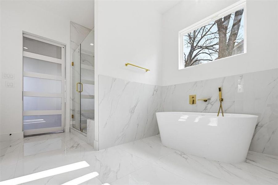 Furnished interior view inside a new home in , Dallas (Image 6).