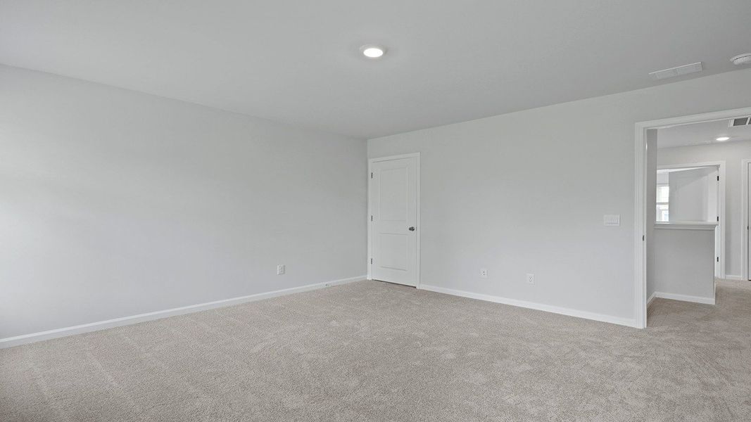 Spacious, unfurnished interior of a new home in Lakeview at Kitfield, Moncks Corner (Image 30).