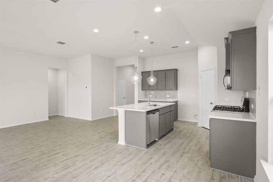 310 Shoshone- Dining-2