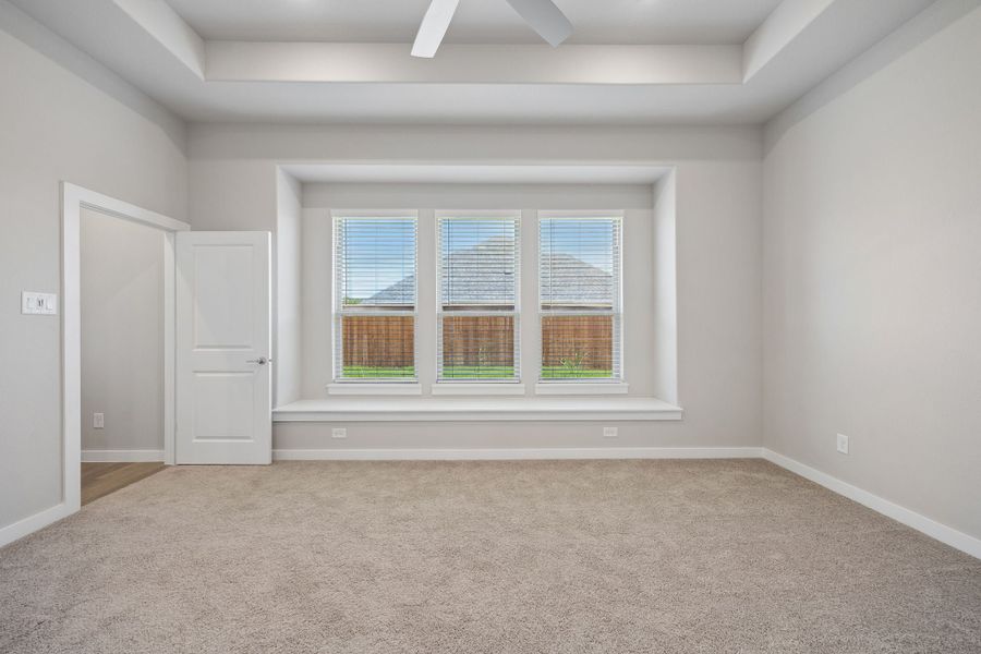 Spacious, unfurnished interior of a new home in Dove Hollow, Waxahachie (Image 28). Spacious, unfurnished interior of a new home in Dove Hollow, Waxahachie (Image 28).