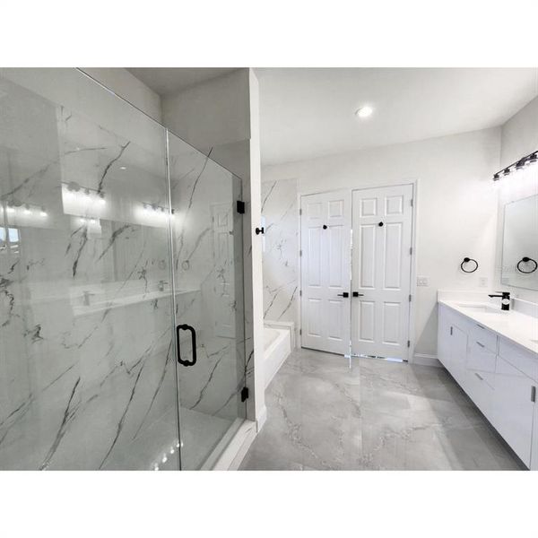 Furnished interior view inside a new home in , Port Charlotte (Image 6).