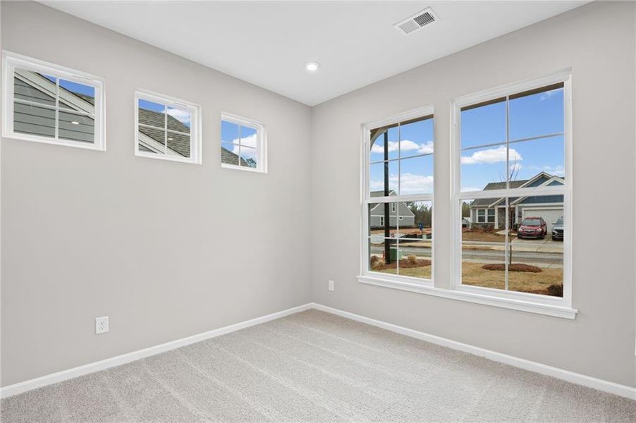 Spacious, unfurnished interior of a new home in Laurel Farms, Dallas (Image 37).