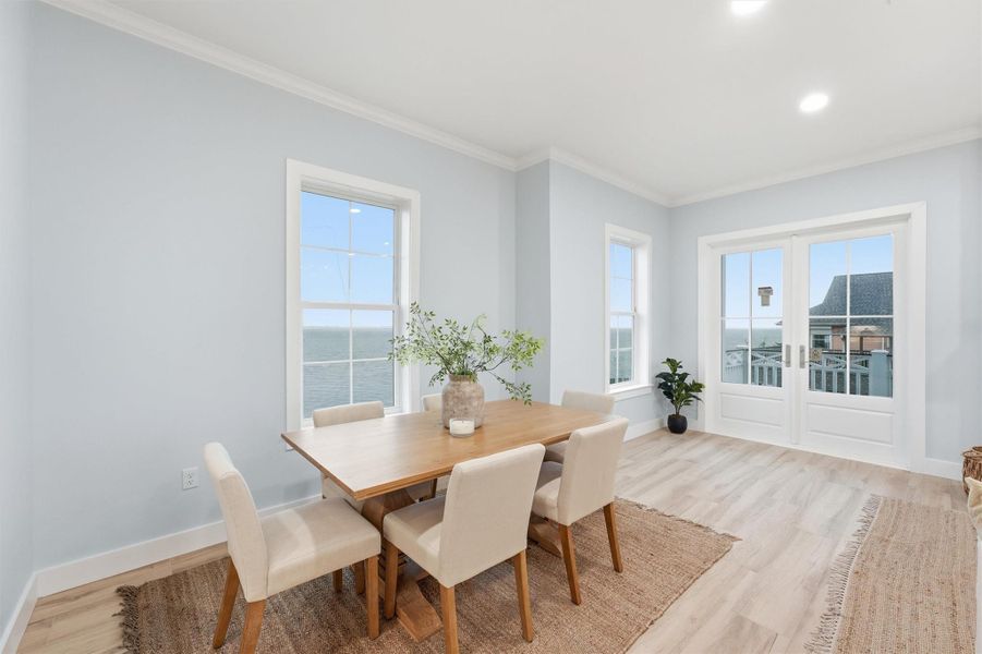 Furnished interior view inside a new home in , Tiki Island (Image 39).