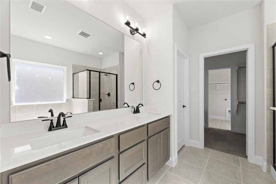 Furnished interior view inside a new home in Creekside, Royse City (Image 8). Furnished interior view inside a new home in Creekside, Royse City (Image 8).