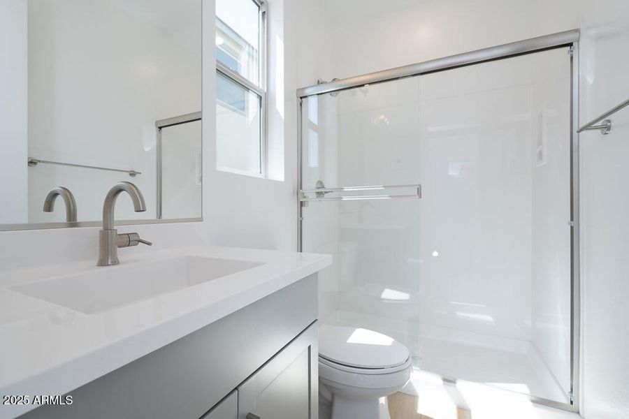 Tri Pointe Waterston Central 296 - Bathr