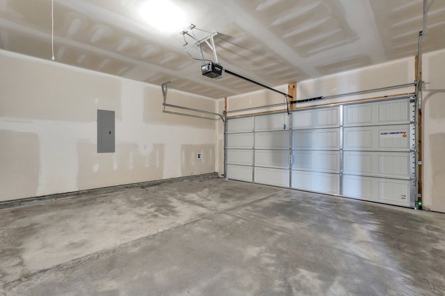 Representative unfurnished interior of a home built from the The Norman by RTS Homes in The Pointe at Villages on Marne, Hinesville (Image 35).
