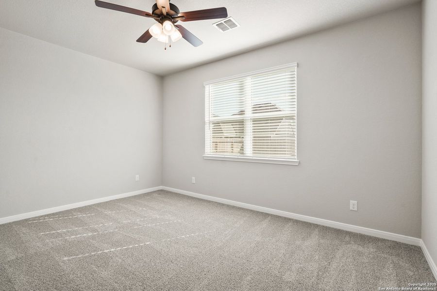 Spacious, unfurnished interior of a new home in Swenson Heights, Seguin (Image 18).