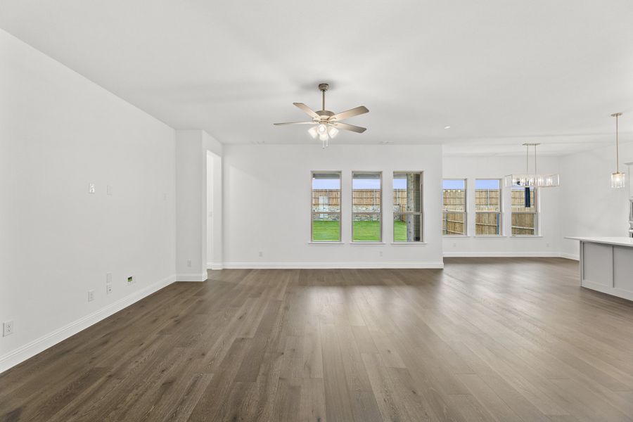 Representative unfurnished interior of a home built from the Colby by Sandlin Homes in Lakesong, Midlothian (Image 24). Representative unfurnished interior of a home built from the Colby by Sandlin Homes in Lakesong, Midlothian (Image 24).