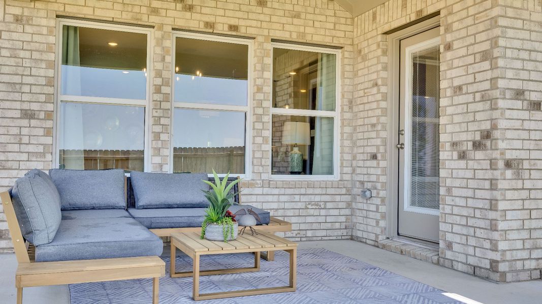 Representative furnished interior of a home built from the Paramount by DRB Homes in Hunters Glen, Jarrell (Image 24). Representative furnished interior of a home built from the Paramount by DRB Homes in Hunters Glen, Jarrell (Image 24).