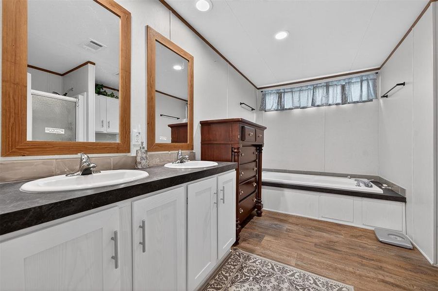 Furnished interior view inside a new home in , Kaufman (Image 9).