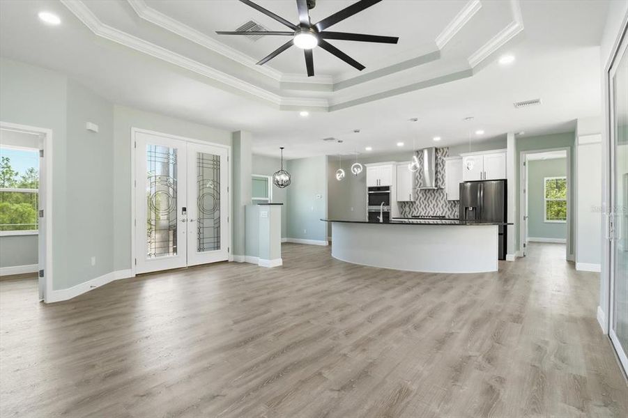 Spacious, unfurnished interior of a new home in , Beverly Hills (Image 22).