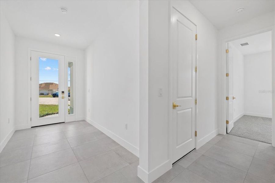 Spacious, unfurnished interior of a new home in , Punta Gorda (Image 22). Spacious, unfurnished interior of a new home in , Punta Gorda (Image 22).