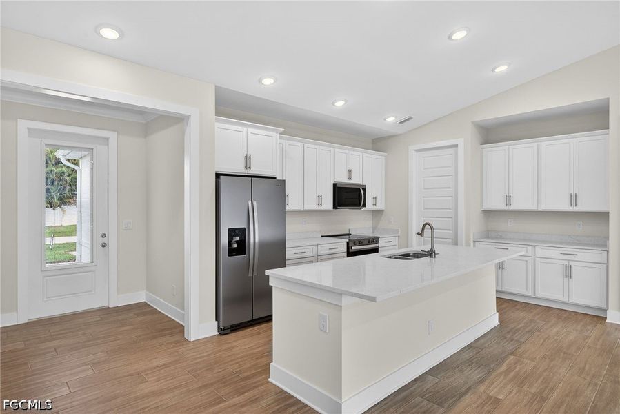 Furnished interior view inside a new home in Cape Coral, Cape Coral (Image 11).