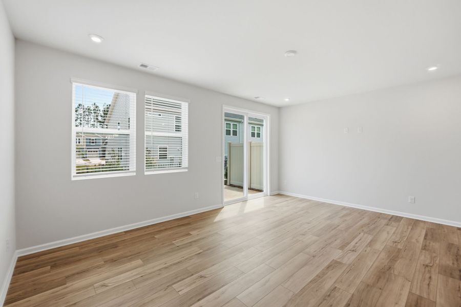 Spacious, unfurnished interior of a new home in Arbor Chase, Clover (Image 10). Spacious, unfurnished interior of a new home in Arbor Chase, Clover (Image 10).