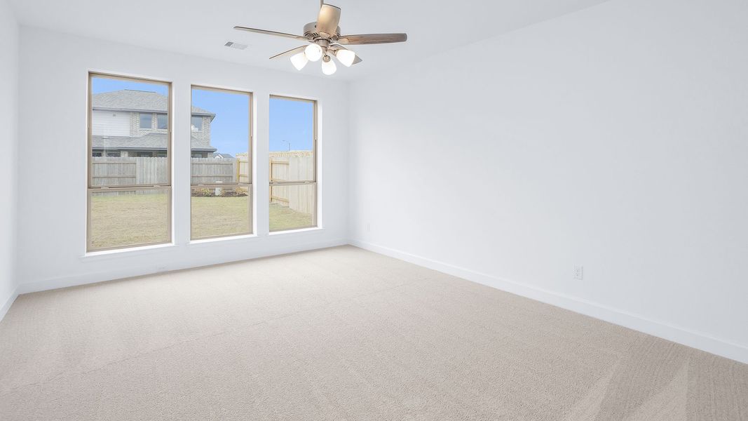 Spacious, unfurnished interior of a new home in Elyson, Katy (Image 9).