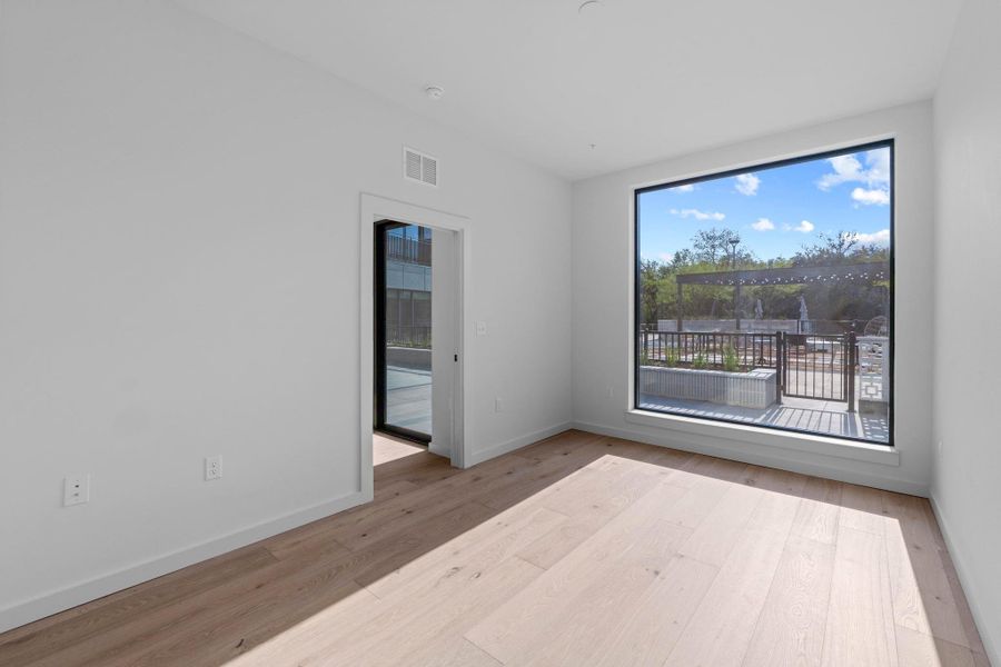 Spacious, unfurnished interior of a new home in One Oak, Austin (Image 26).