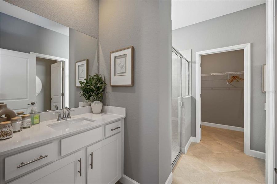 Furnished interior view inside a new home in , Englewood (Image 34).