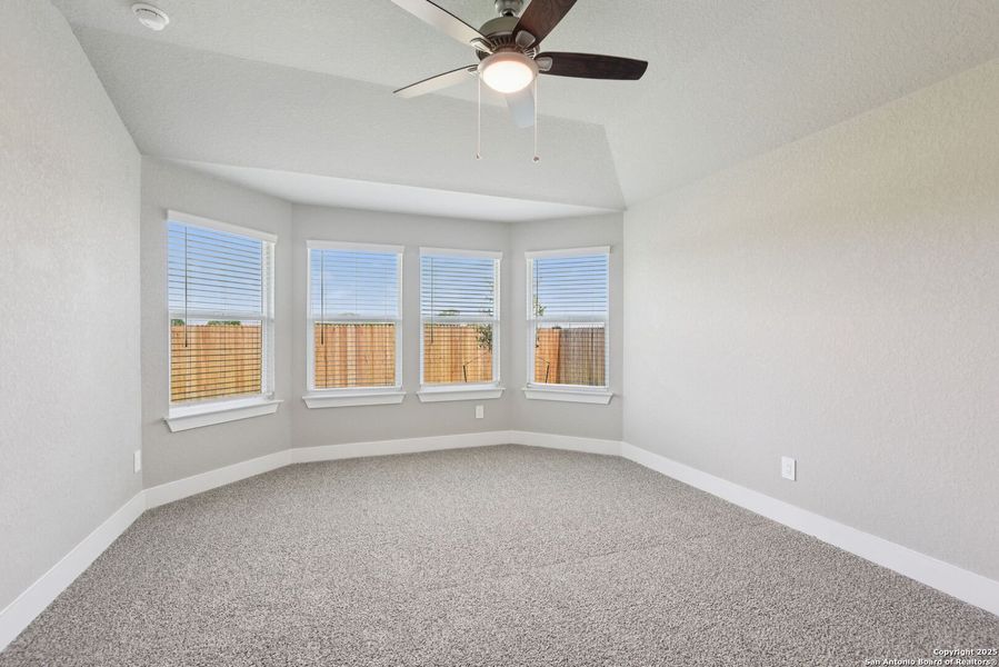 Spacious, unfurnished interior of a new home in Carmel Ranch, Schertz (Image 41). Spacious, unfurnished interior of a new home in Carmel Ranch, Schertz (Image 41).