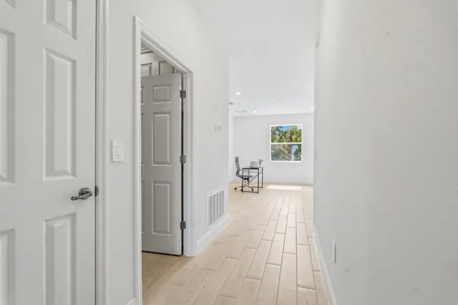 Spacious, unfurnished interior of a new home in Huntington Park, Titusville (Image 31). Spacious, unfurnished interior of a new home in Huntington Park, Titusville (Image 31).