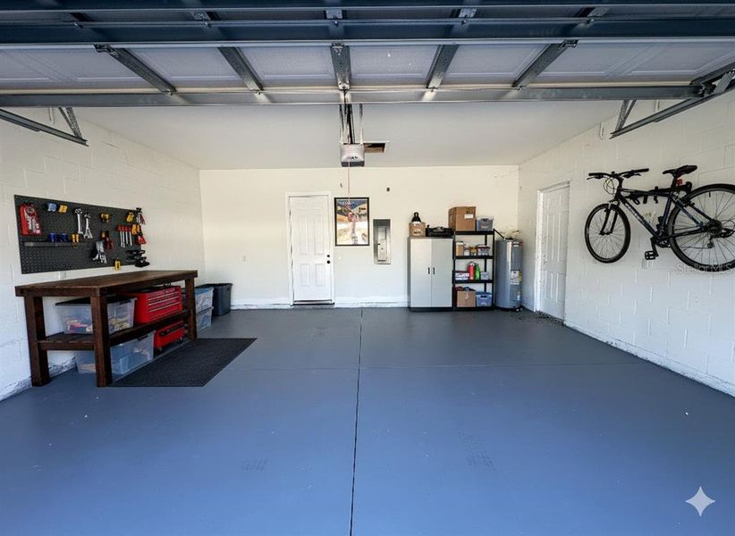 Community amenities in , North Port (Image 15).