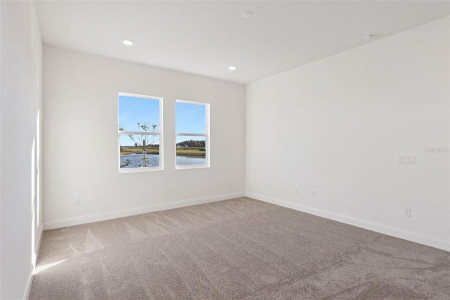 Spacious, unfurnished interior of a new home in Tamarack at Two Rivers, Zephyrhills (Image 48).