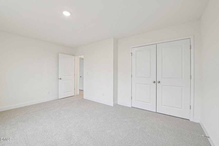 33-web-or-mls-Winding Crk Dr-S0502-033