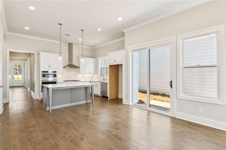 Furnished interior view inside a new home in Aberdeen, Hoschton (Image 10).
