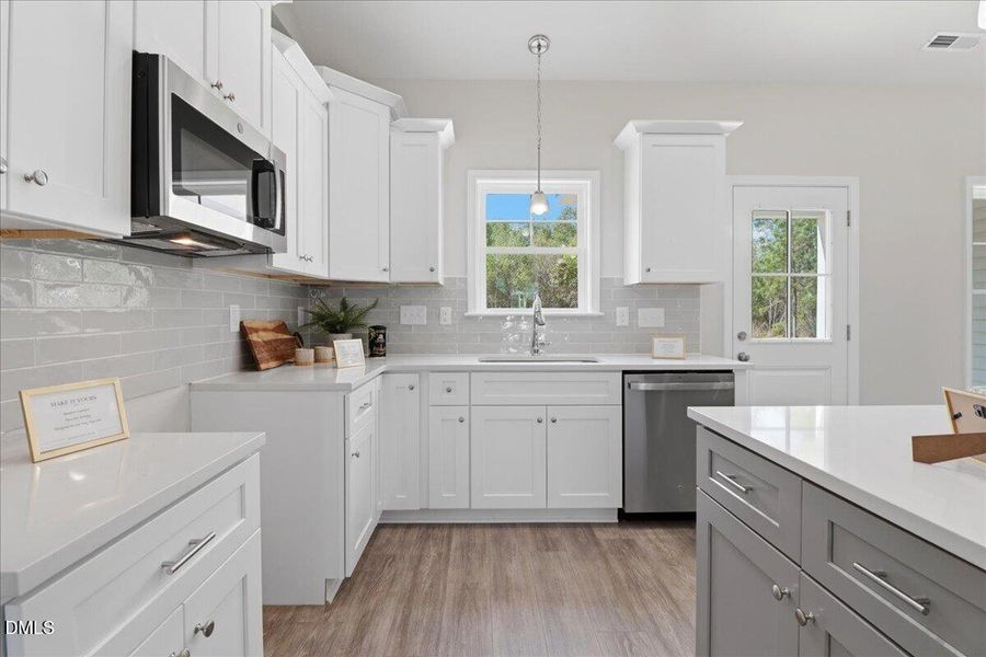 17-113 Sagewood Dr-17