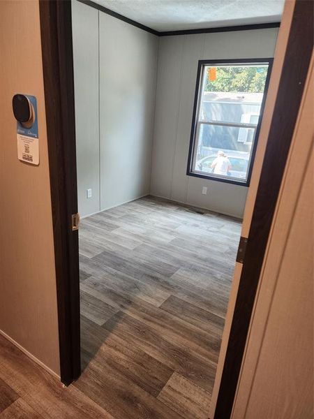 Spacious, unfurnished interior of a new home in , Gun Barrel City (Image 14).