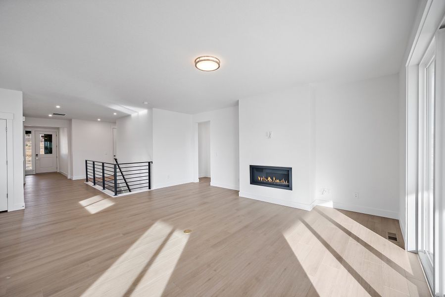 Spacious, unfurnished interior of a new home in Jackson Creek, Monument (Image 22).