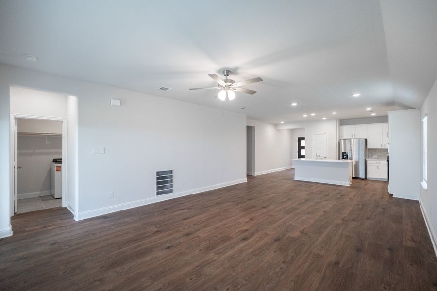 Spacious, unfurnished interior of a new home in Goodland, Venus (Image 11). Spacious, unfurnished interior of a new home in Goodland, Venus (Image 11).