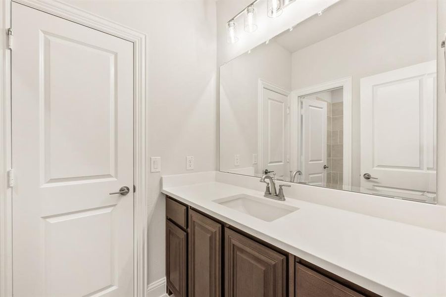 Furnished interior view inside a new home in Rockwood, Mansfield (Image 8).