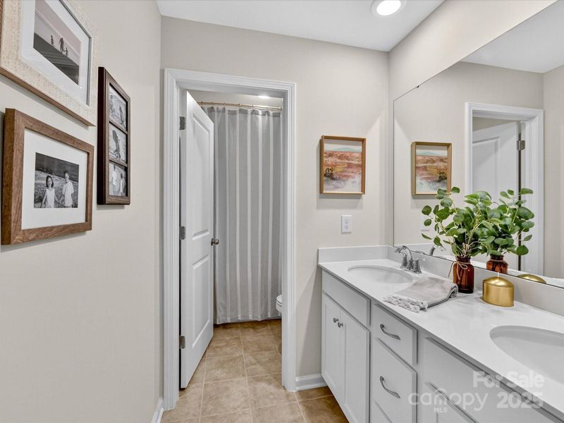 Bonus Room with Closet