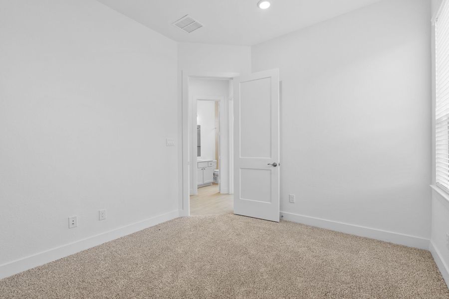 Spacious, unfurnished interior of a new home in Attwater 55s, Waller (Image 31).