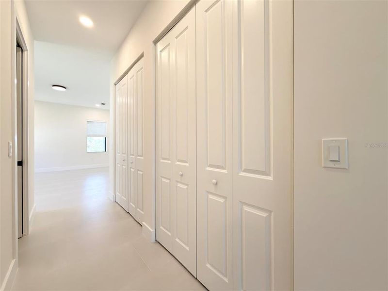 Spacious, unfurnished interior of a new home in , Port Charlotte (Image 38).